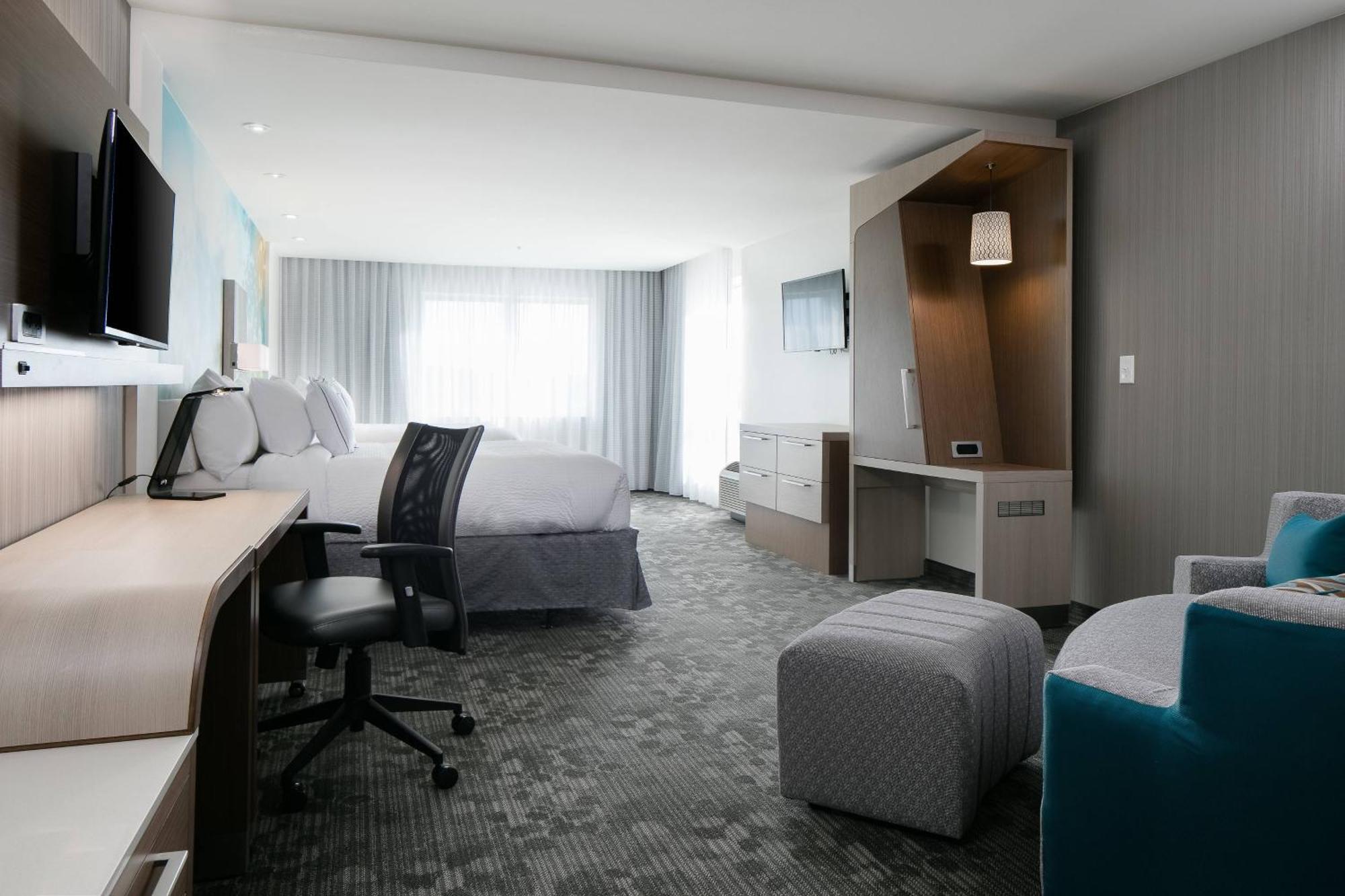 Courtyard By Marriott Omaha Bellevue At Beardmore Event Center Bagian luar foto